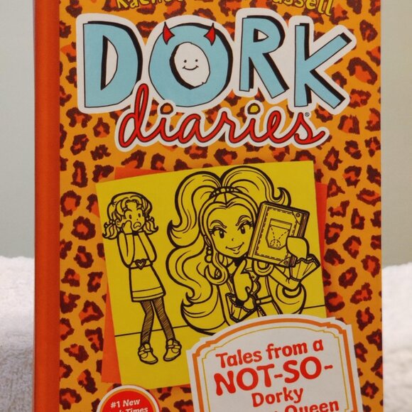 Dork Diaries hardcover book - Picture 4 of 7